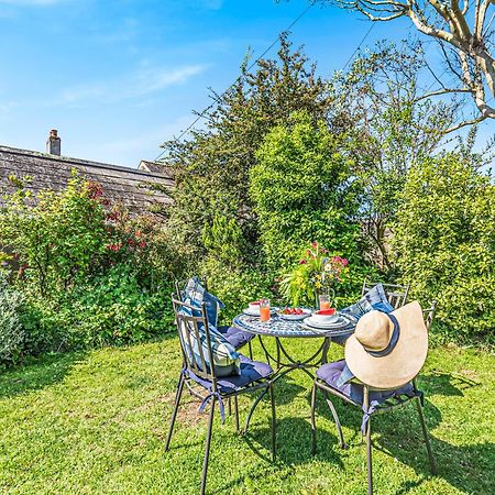 The Secret Garden Villa Malborough Exterior photo